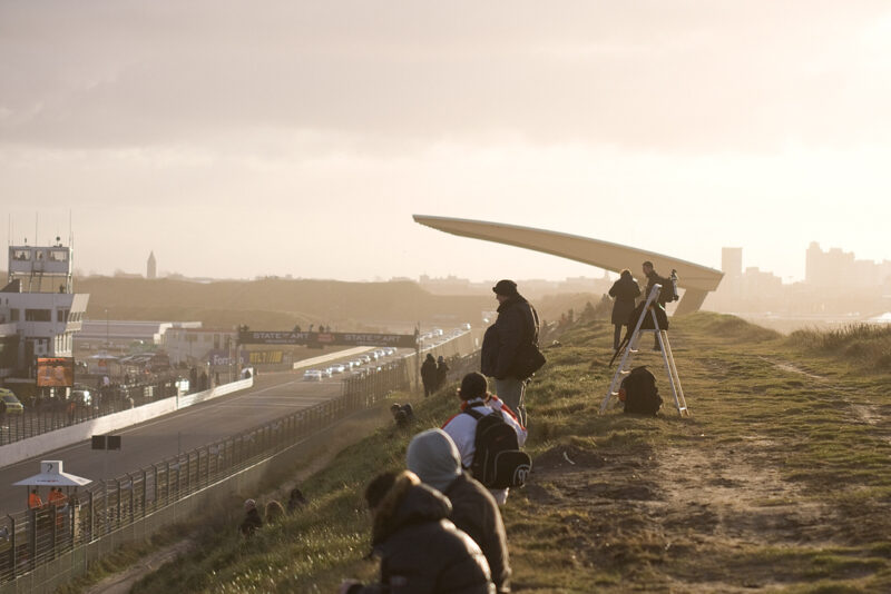 De foto’s van de #Nieuwjaarsrace op #Zandvoort toen het nog #licht was