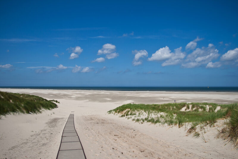 Strand Terschelling bij paal8 en Hoorn