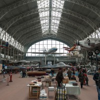 Boekenmarkt in het oorlogmuseum in Brussel